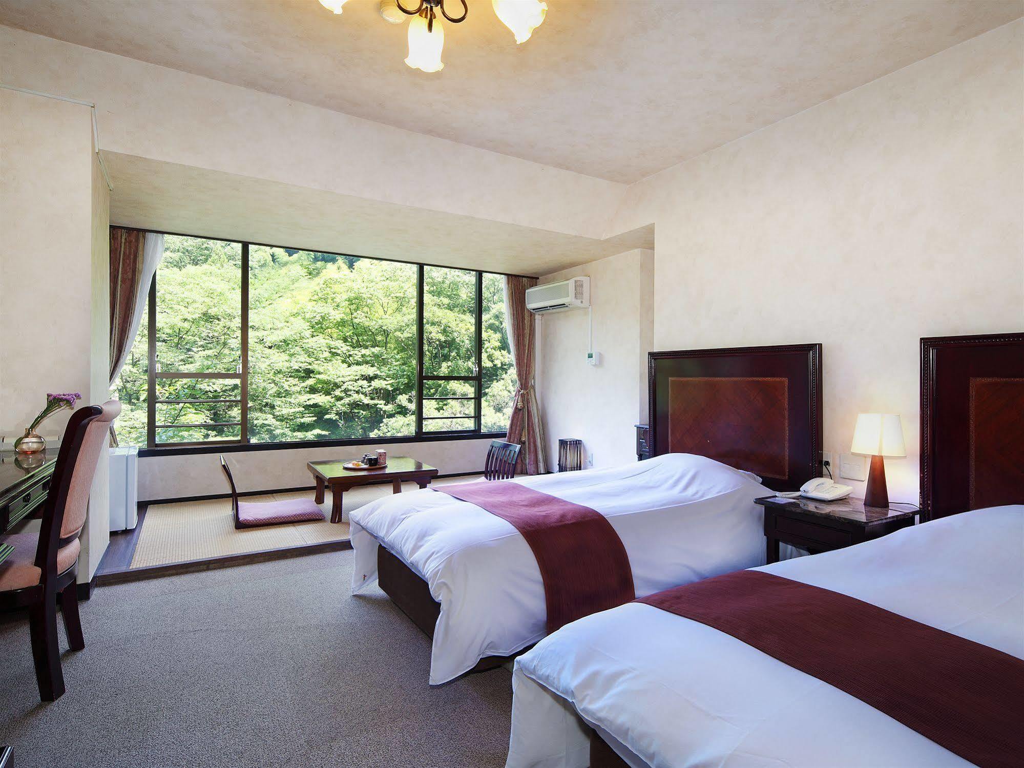 Tonosawa Quatre Saisons Otel Hakone Dış mekan fotoğraf