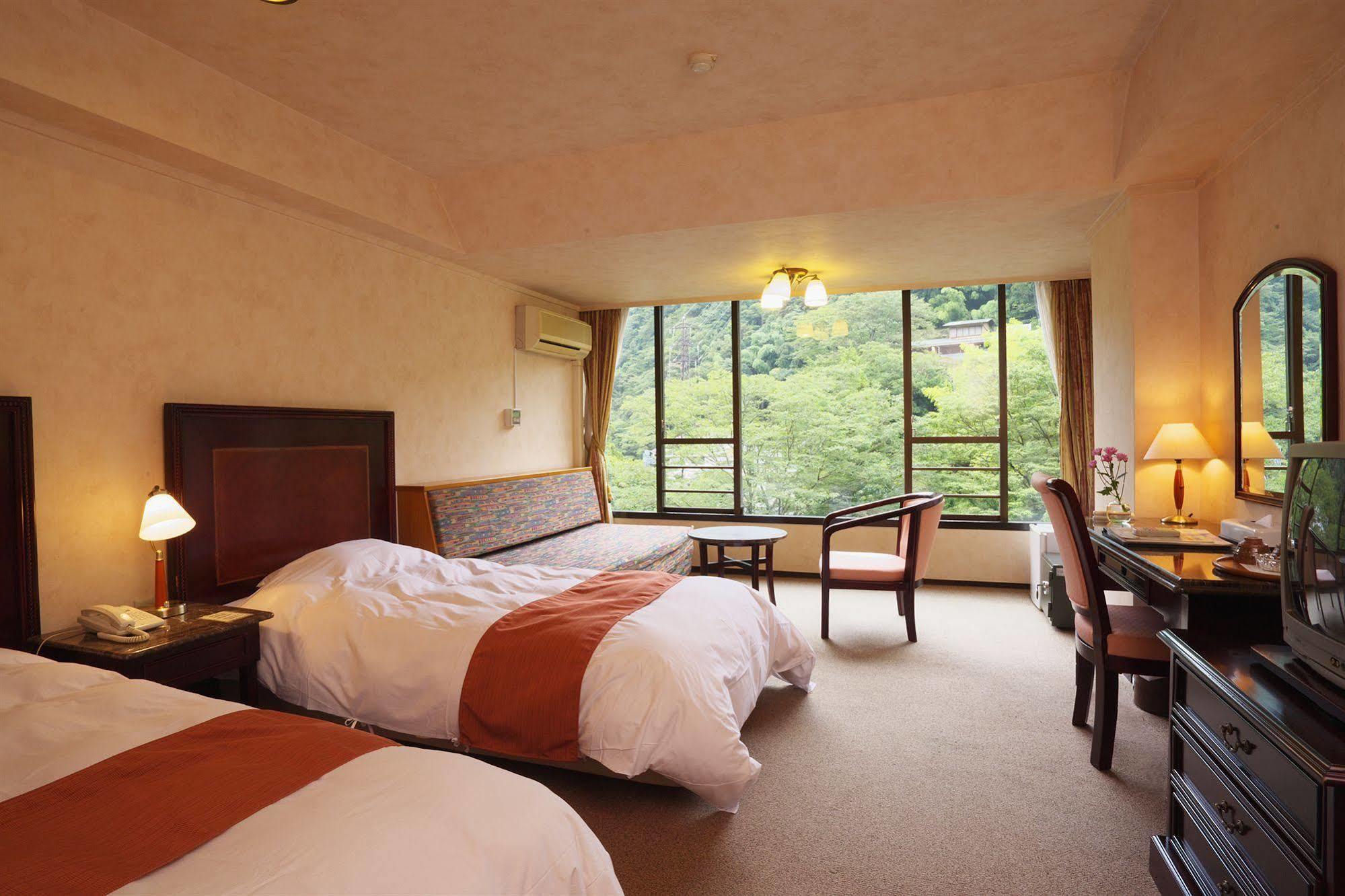 Tonosawa Quatre Saisons Otel Hakone Dış mekan fotoğraf